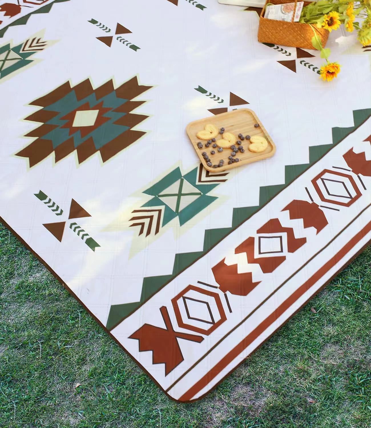  Large outdoor outdoor picnic mat waterproof beach camping Sand Proof Beach Blanket