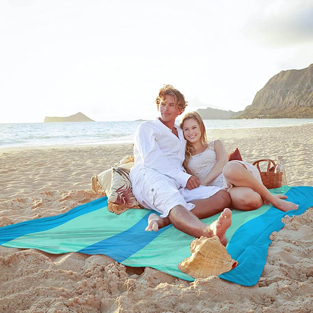 Beach Blanket Waterproof Sand-proof Beach Blanket for 2-8 People Extra Large Sandfree Beach Mat with 6 Stakes